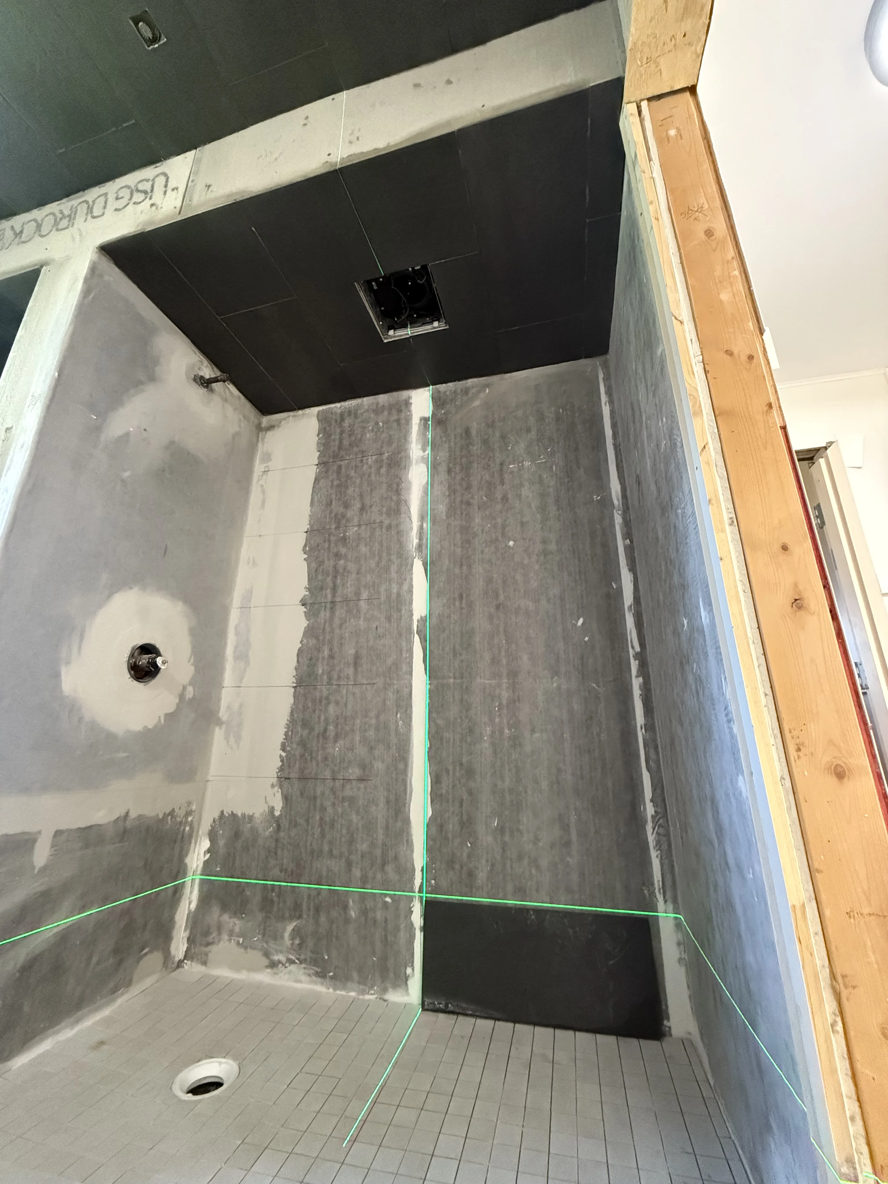 Professional tile installer in Genesee County, MI