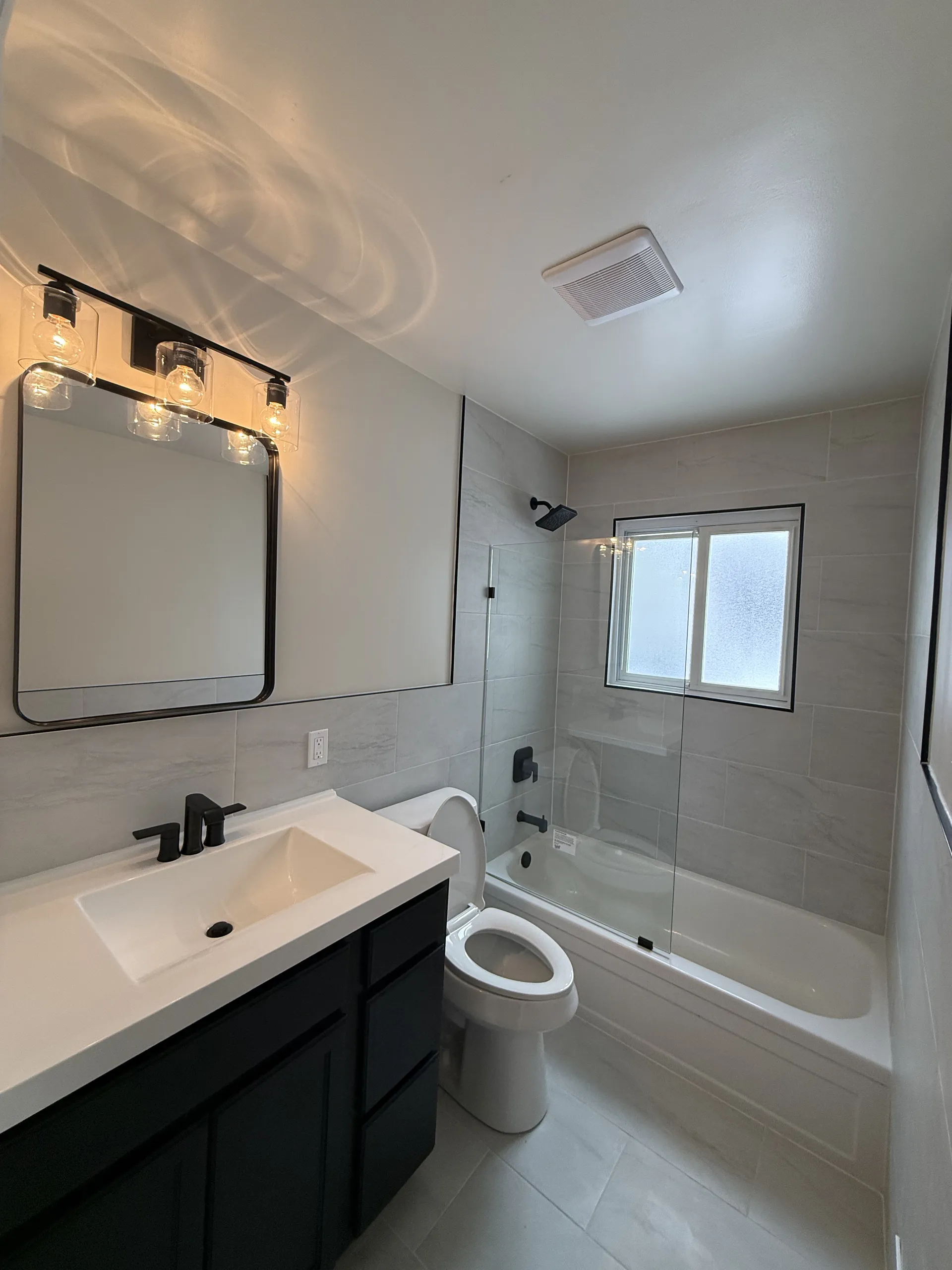 Bathroom Renovations project photo 10