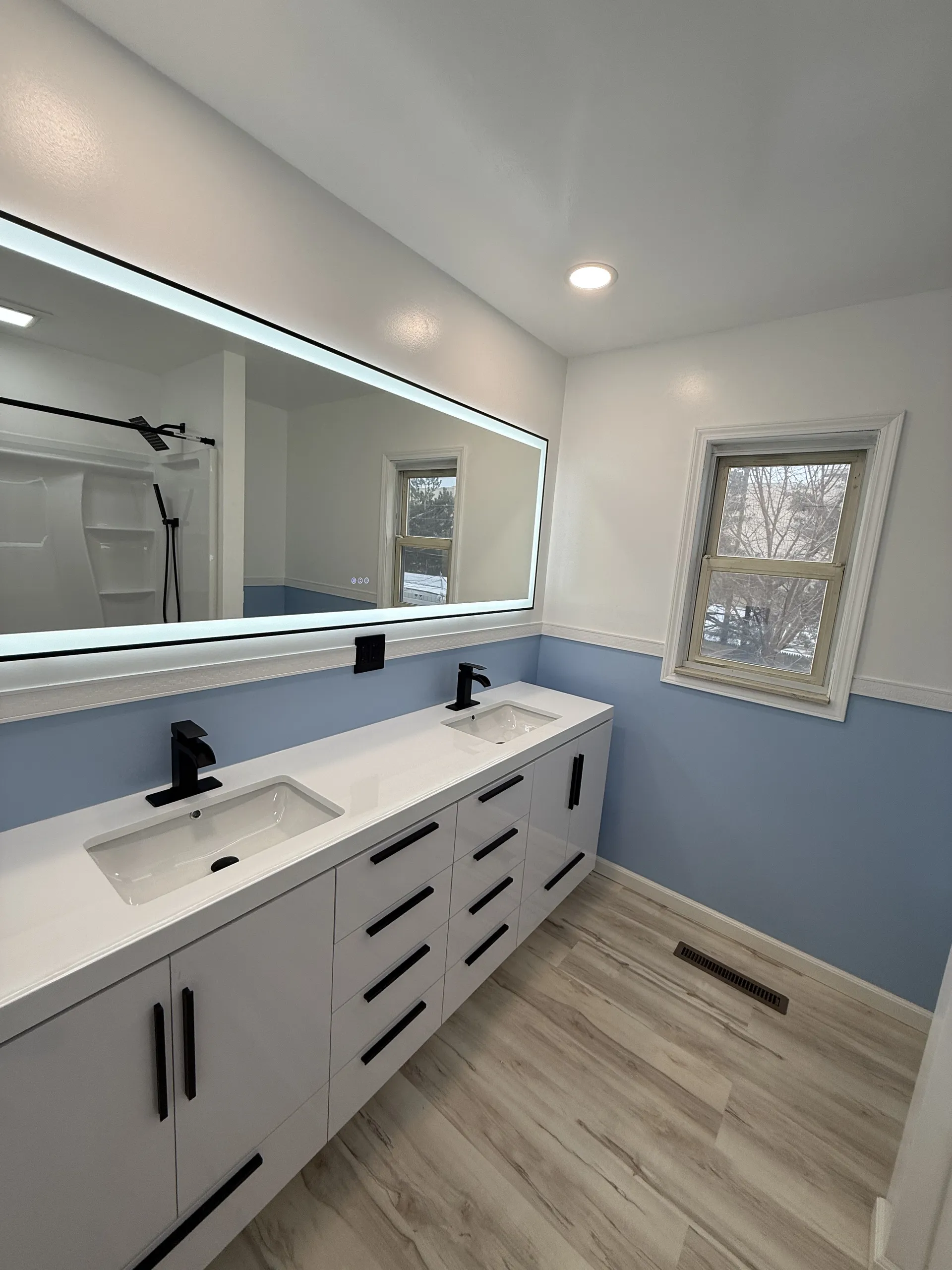 Bathroom Renovations project photo 6