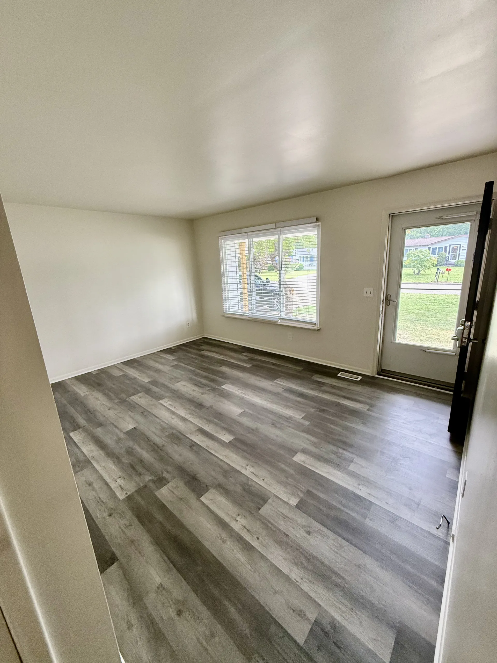 Flooring Services project photo 5