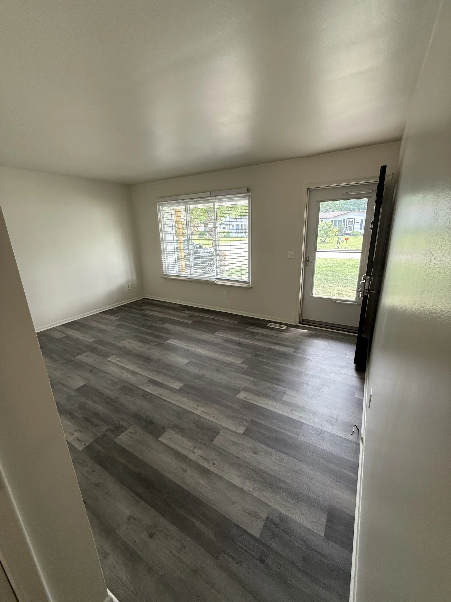 Flooring Services project photo 9